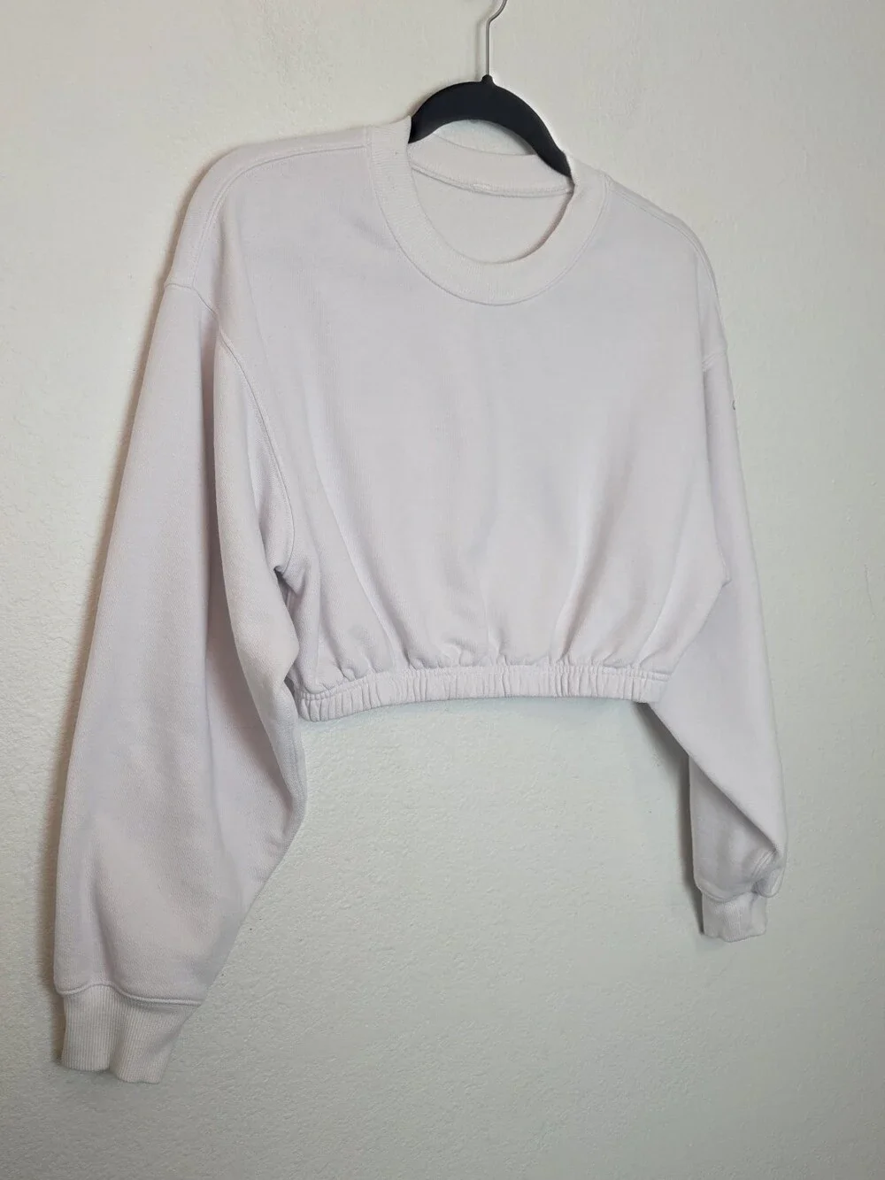 ALO YOGA Devotion Crewneck Pullover Sweatshirt In White Cozy Cropped Size Small